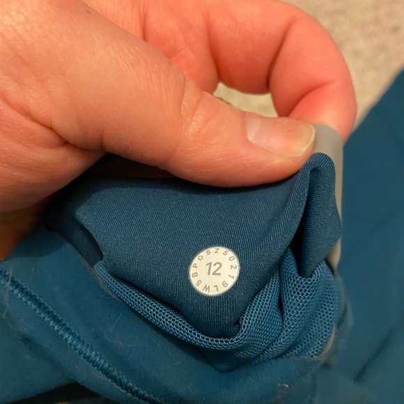 Lululemon leggings - Picture 4 of 10